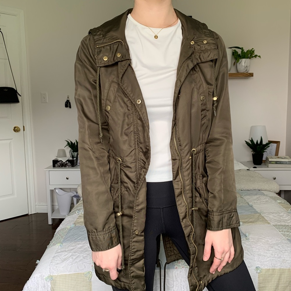 GREEN JACKET